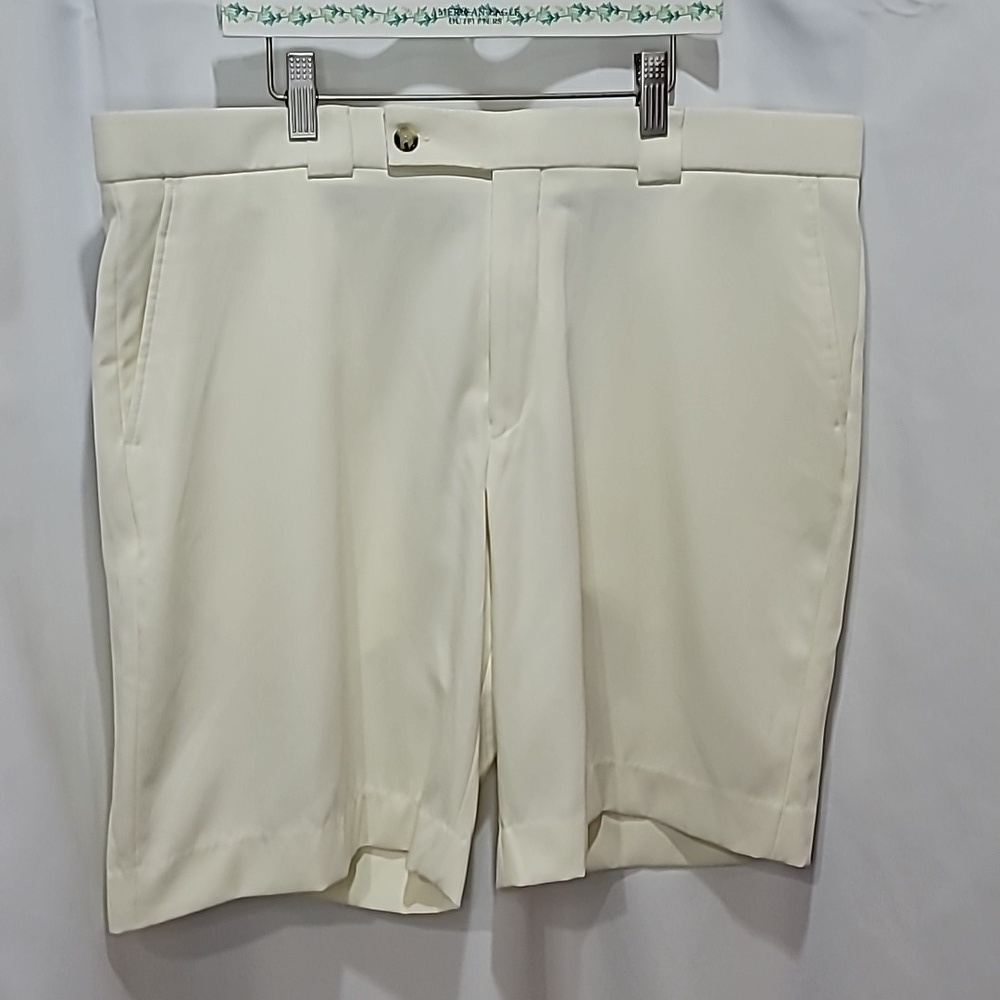 NWT GREG NORMAN Pantalon Performance Fit Flatfront Shorts Golf